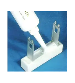 Magnesia MgO high temperature adhesive application. Magnesia MgO high temperature adhesive application.