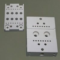 Pièce usinée en nitrure d'aluminium.